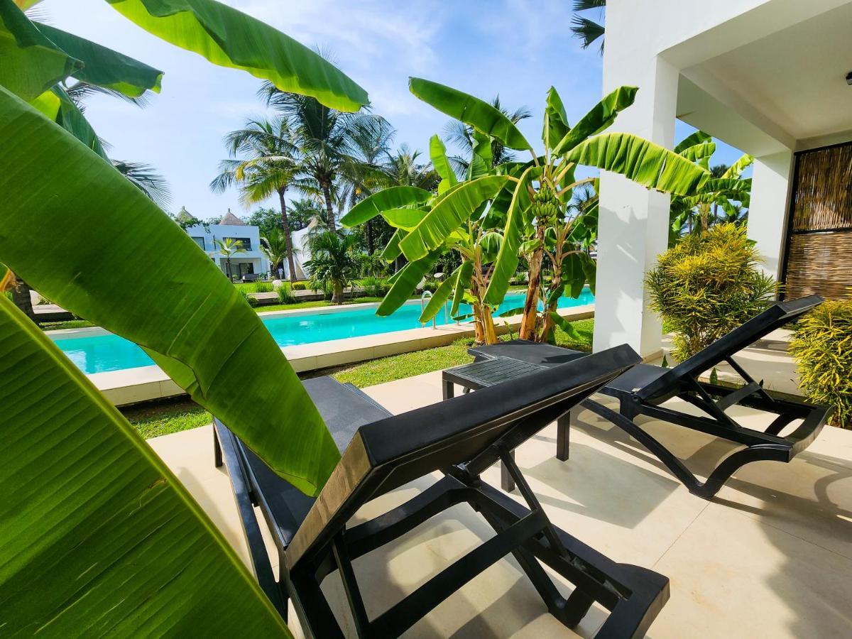 Kalimba Beach Resort (Adults Only) Kotu Exterior photo
